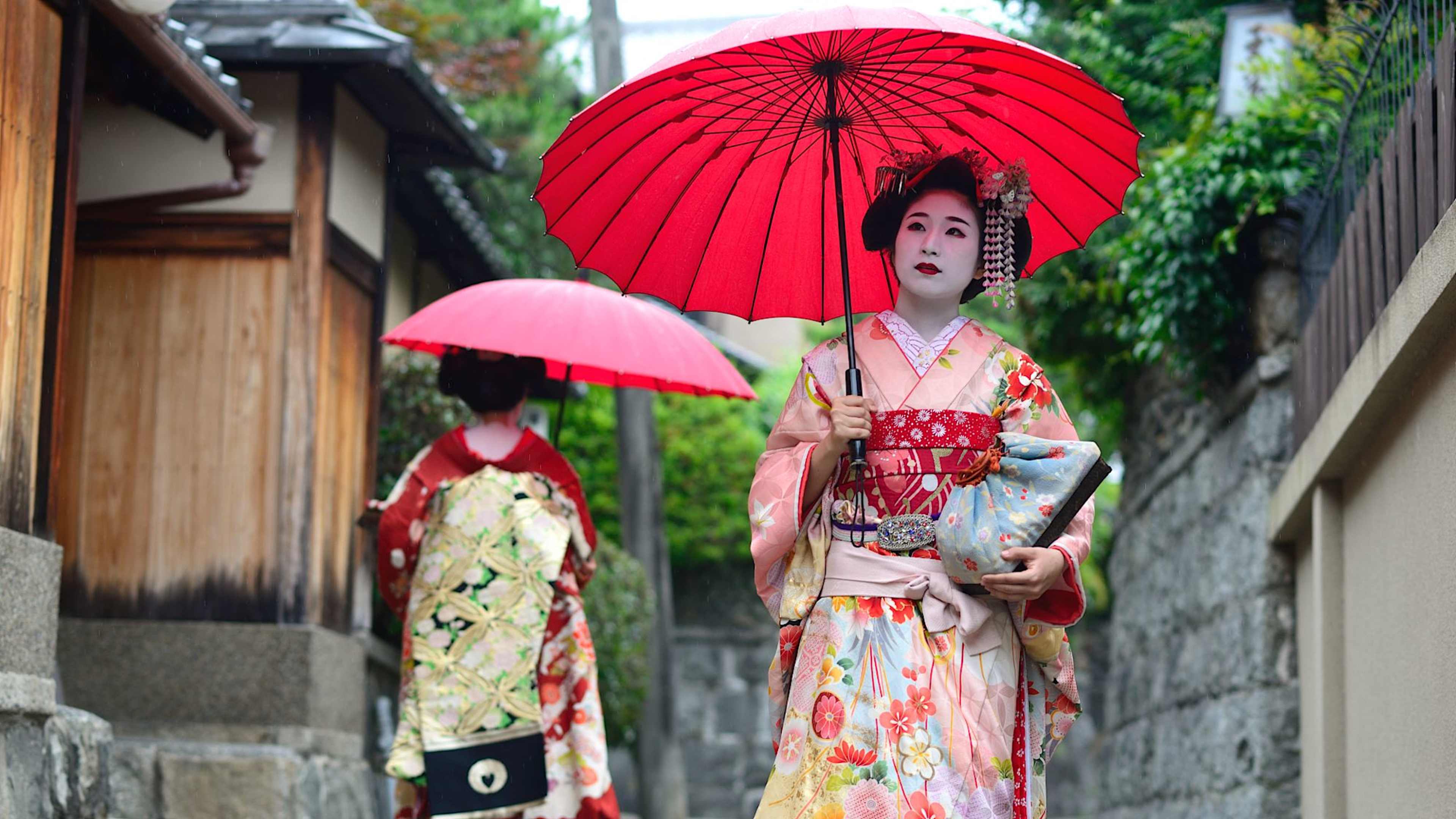 Explore Asia with private guides and a tailor-made itinerary.