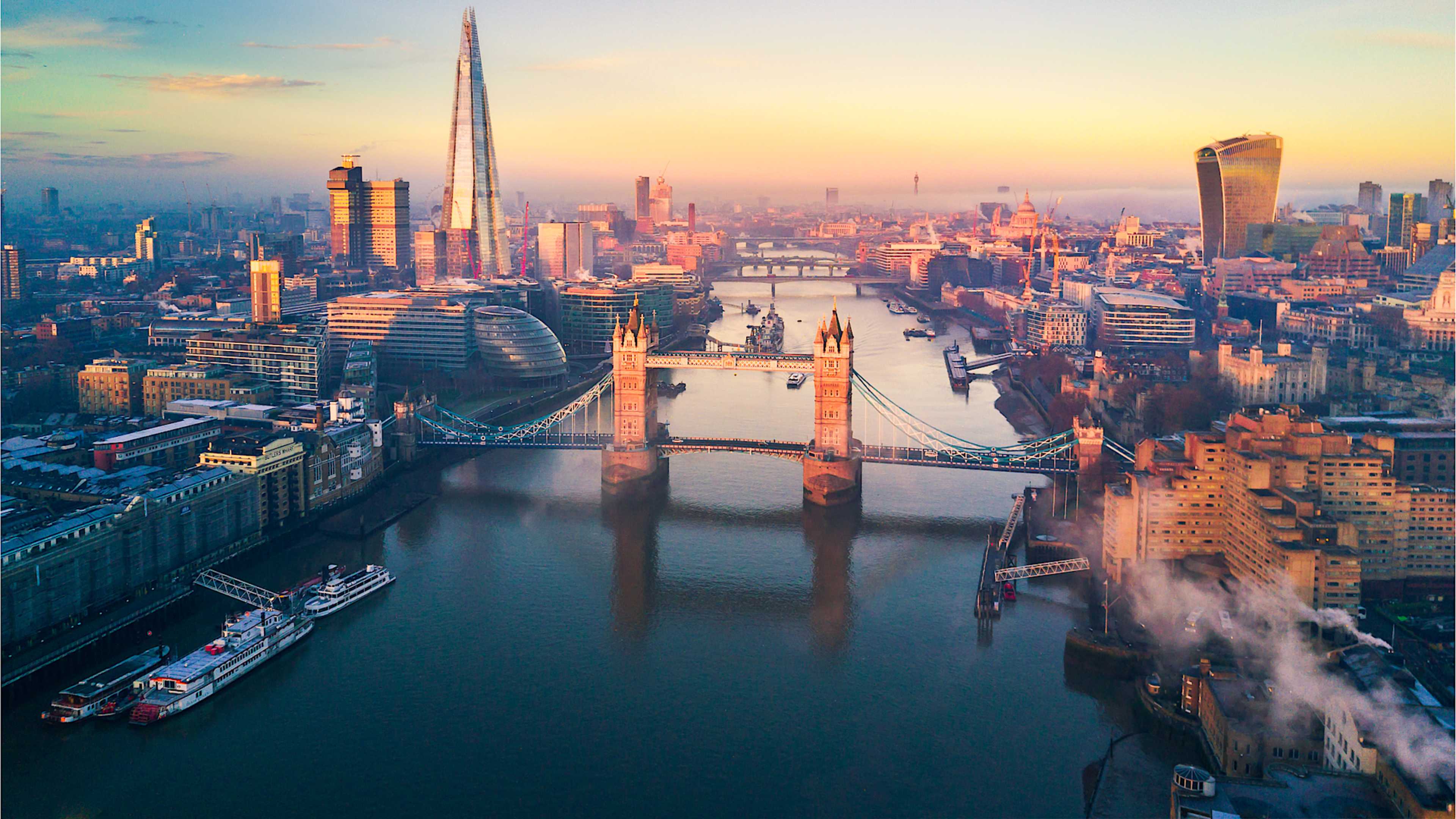Explore United Kingdom with private guides and a tailor-made itinerary.