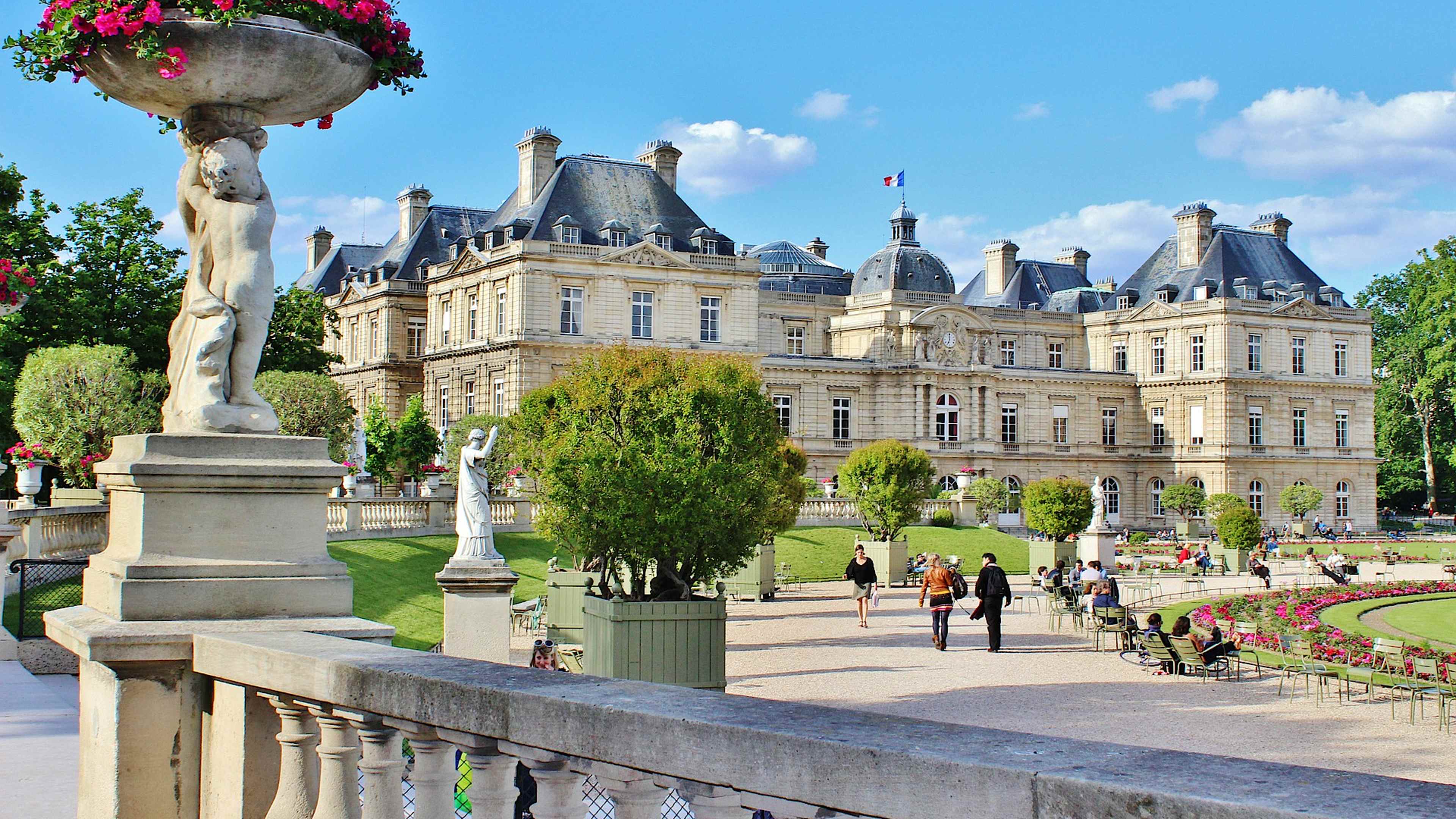 Tailor-made luxury Europe itineraries with private guides.