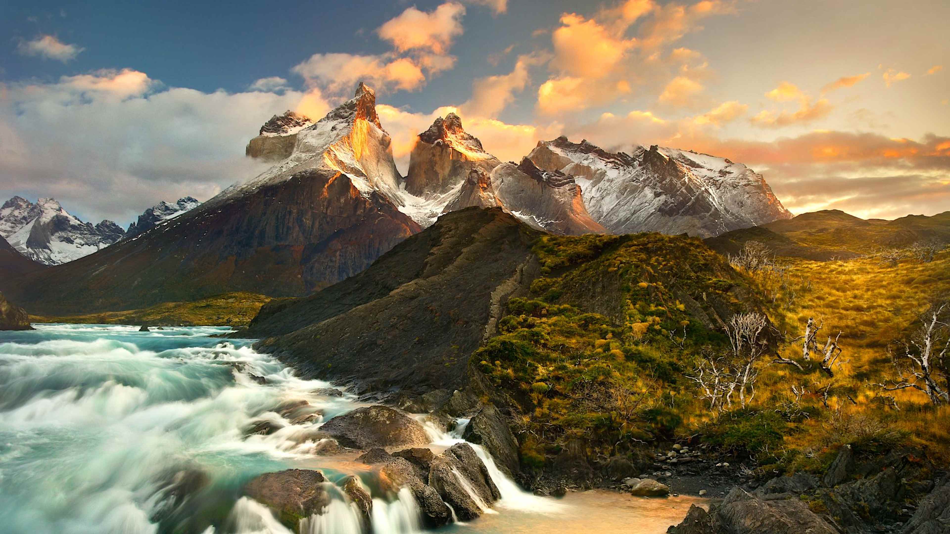 Explore Patagonia with private guides and a tailor-made itinerary.
