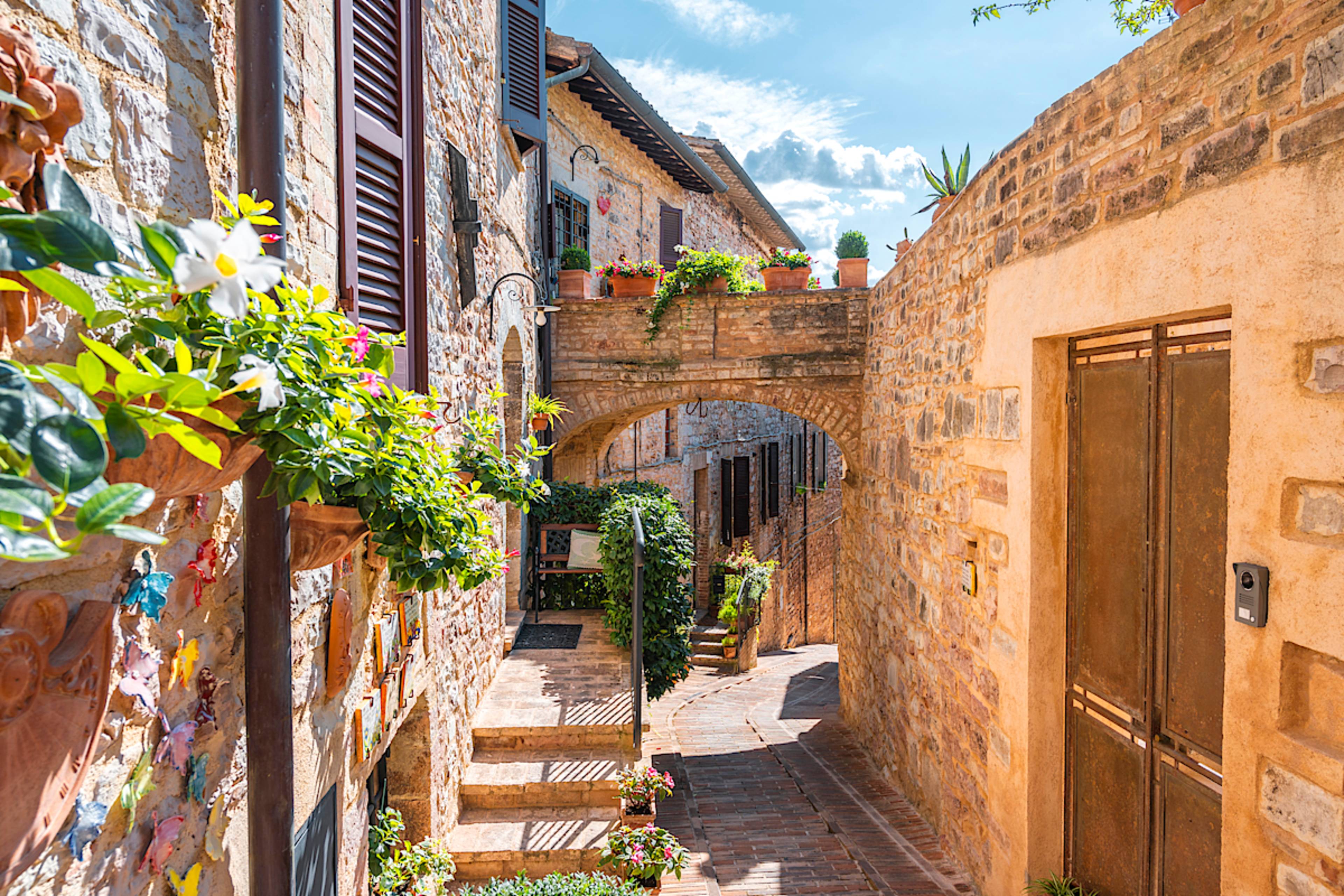 Marco Bottigelli Rolling Hills, Medieval Towns & Tranquil Countryside
