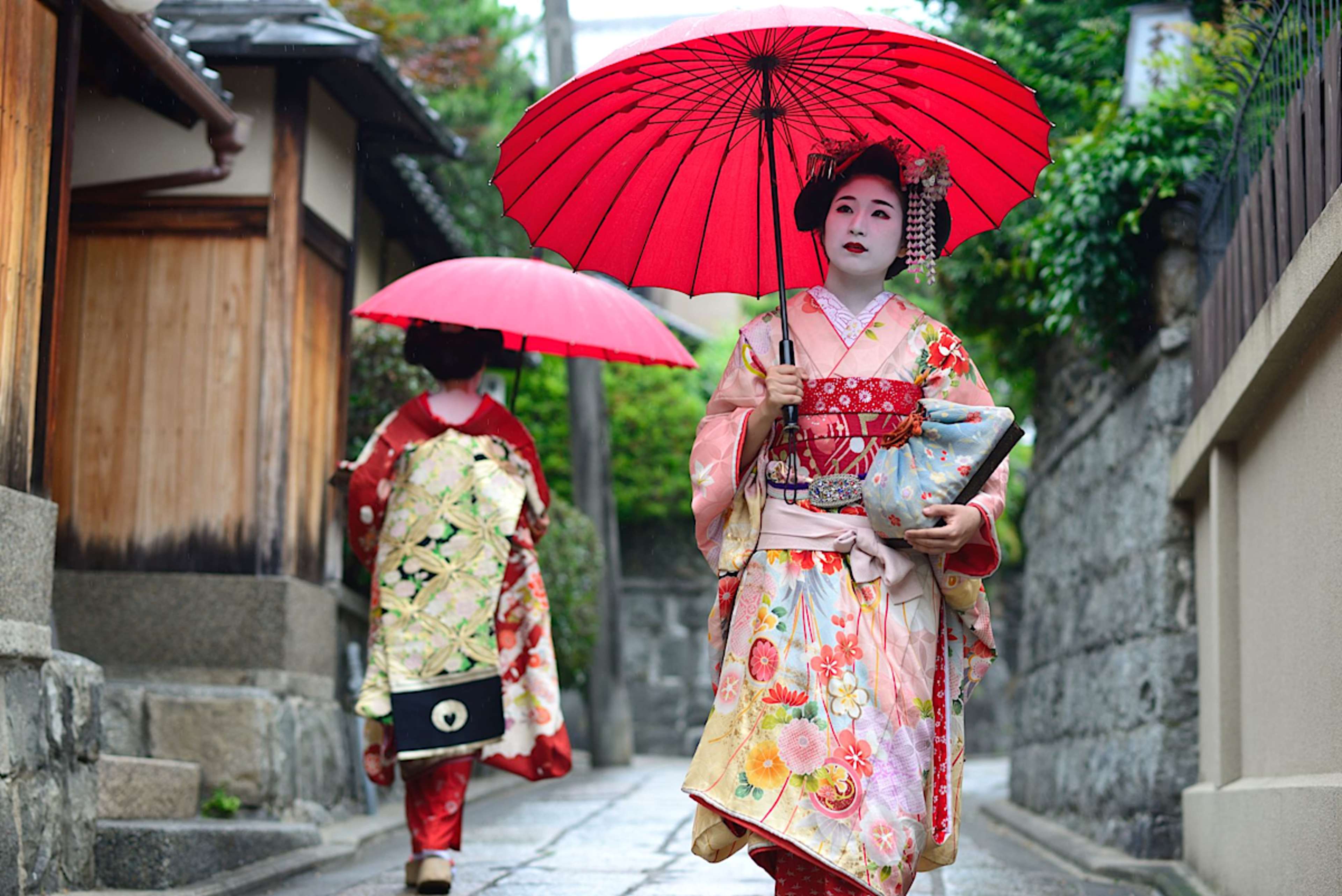 Explore Asia with private guides and a tailor-made itinerary.