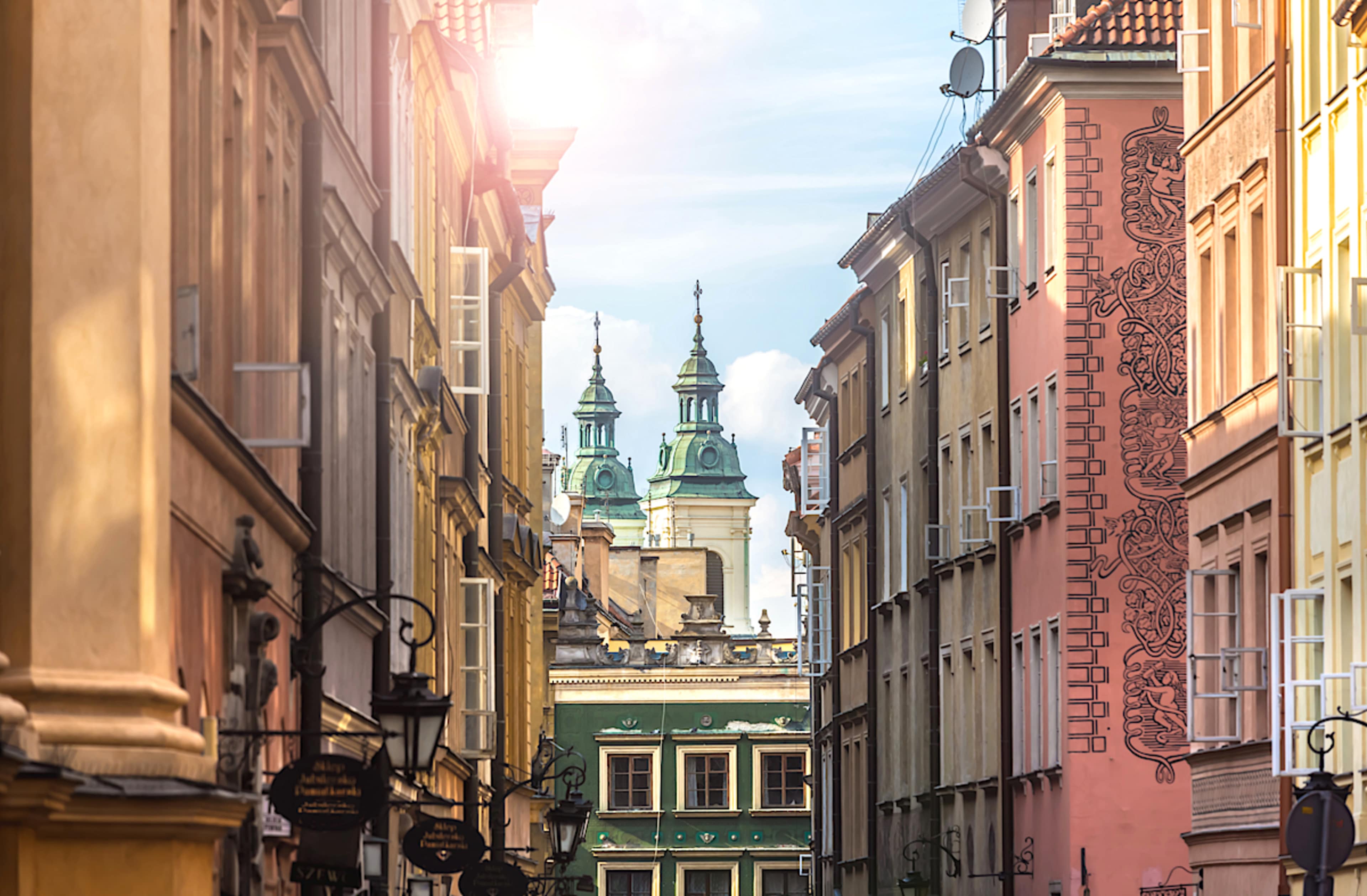 Explore Europe's historical WWII sites with private guides and a tailor-made itinerary.