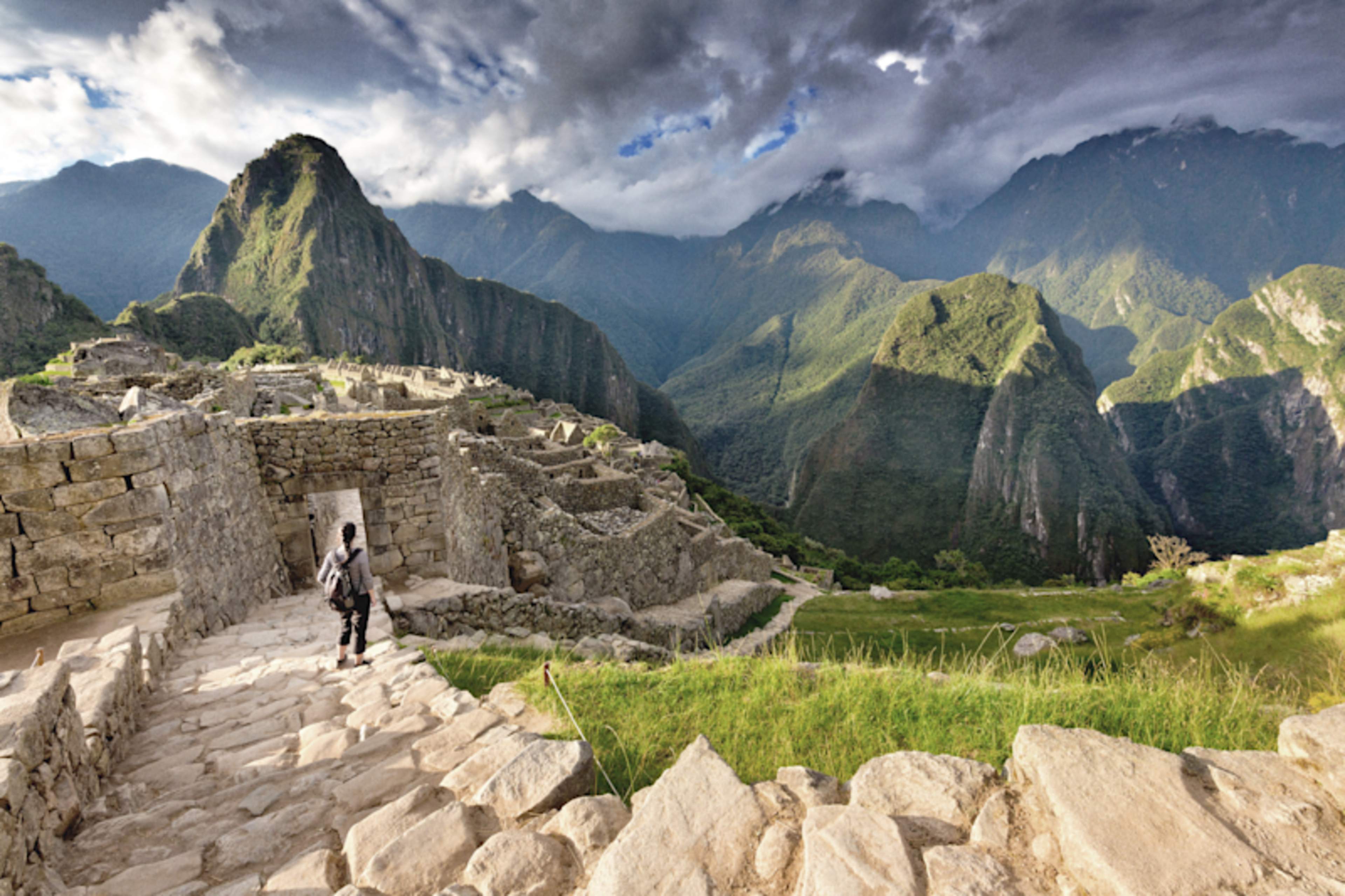 Sacred Valley & Sun Gate Trek to Machu Picchu