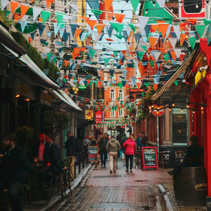 Ireland Winter Wonders: Castles & Christmas Markets 