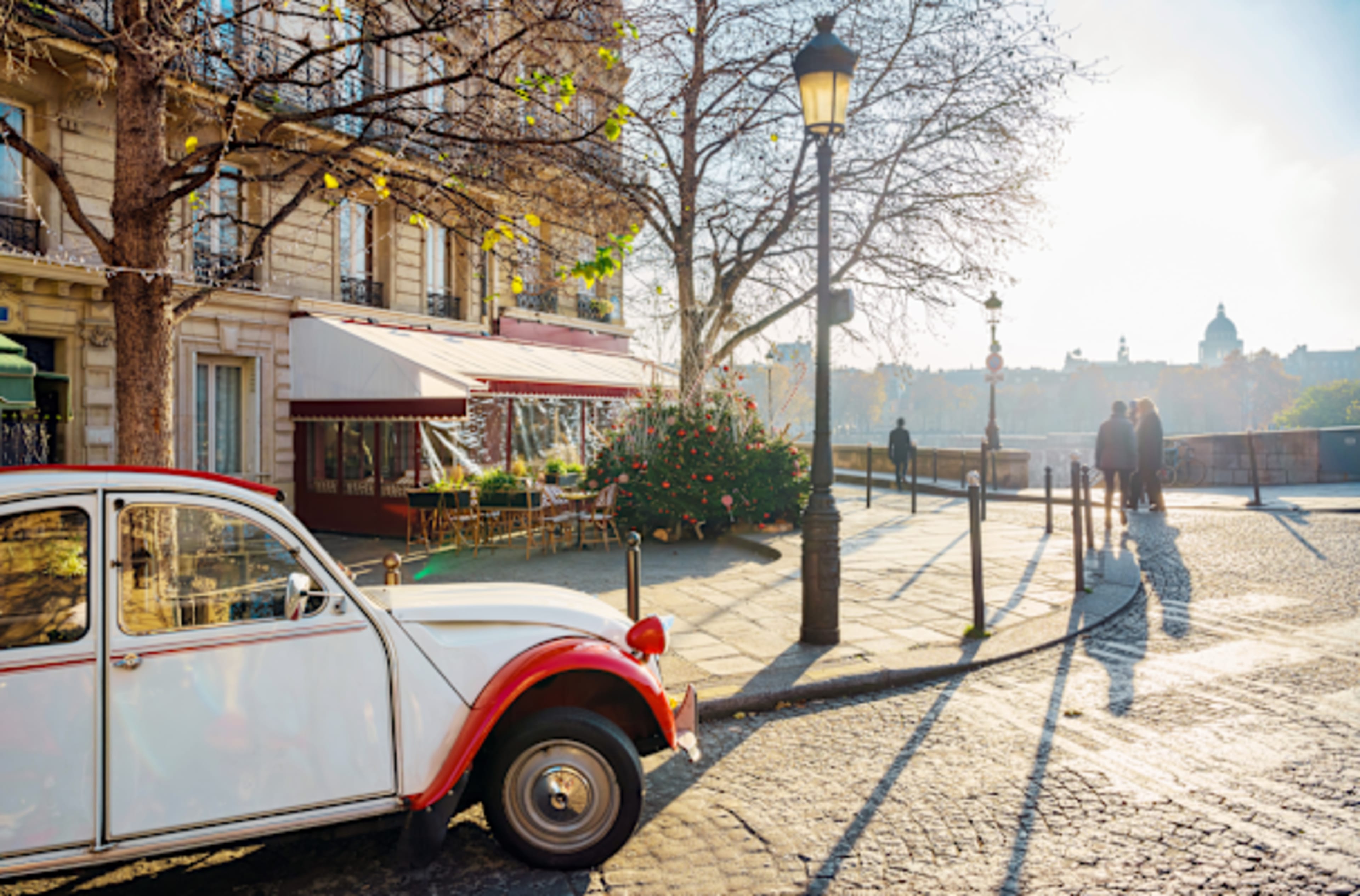 Holiday Magic in London & Paris