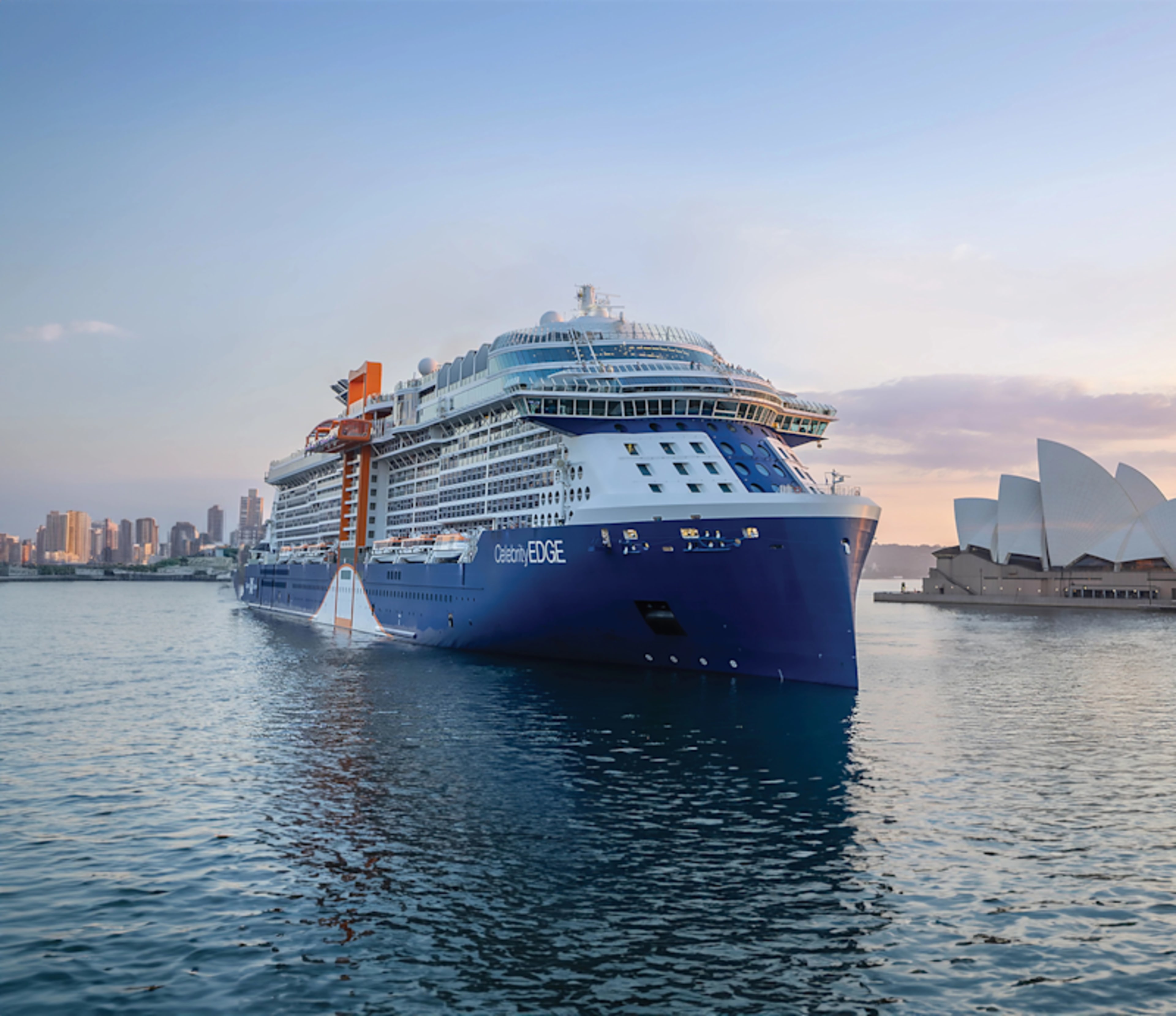 Sydney Sights & Reef Wonders: An Aussie Cruise Adventure
