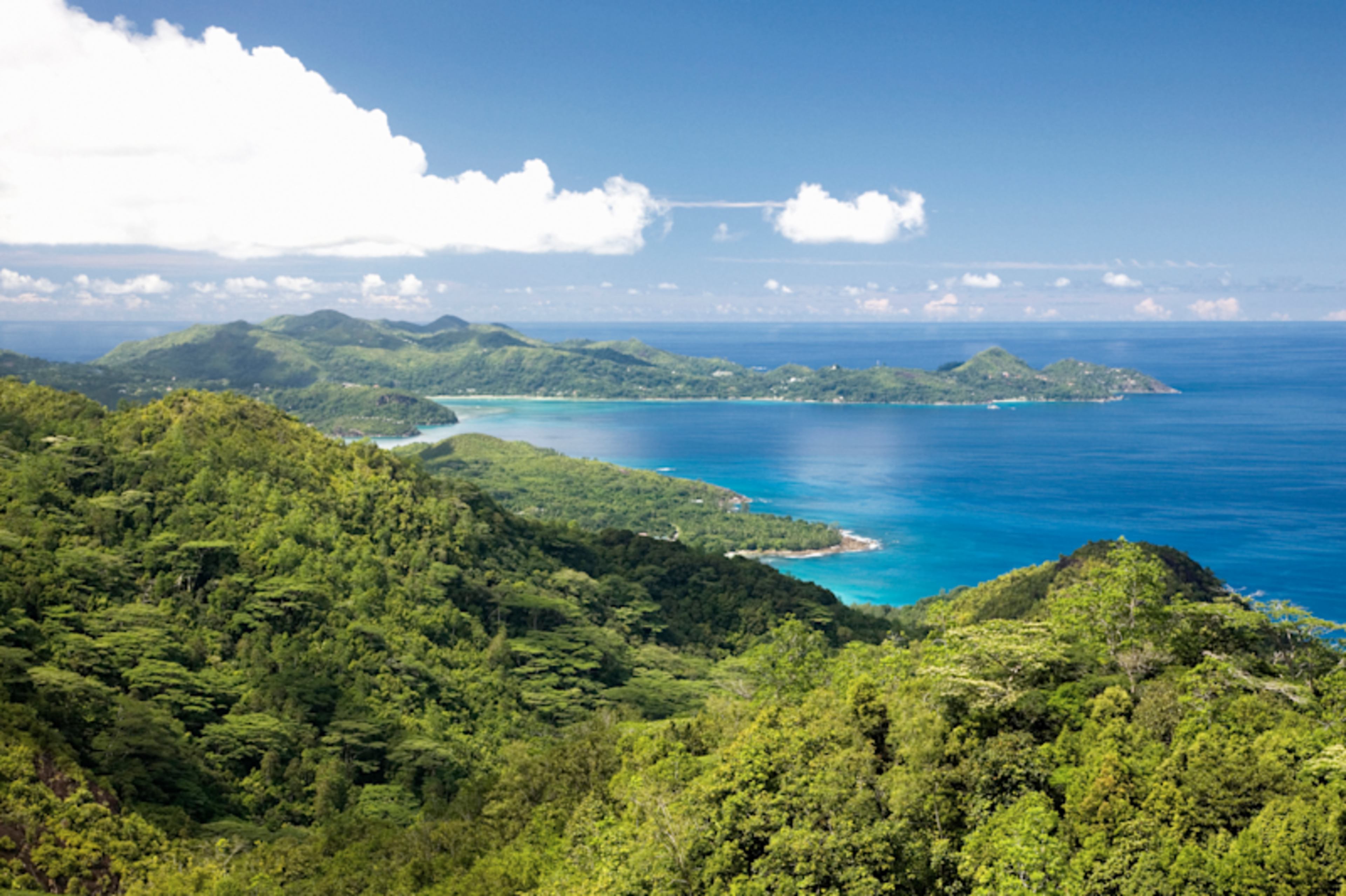 Dubai to Seychelles: Modern Skylines & Secluded Shores