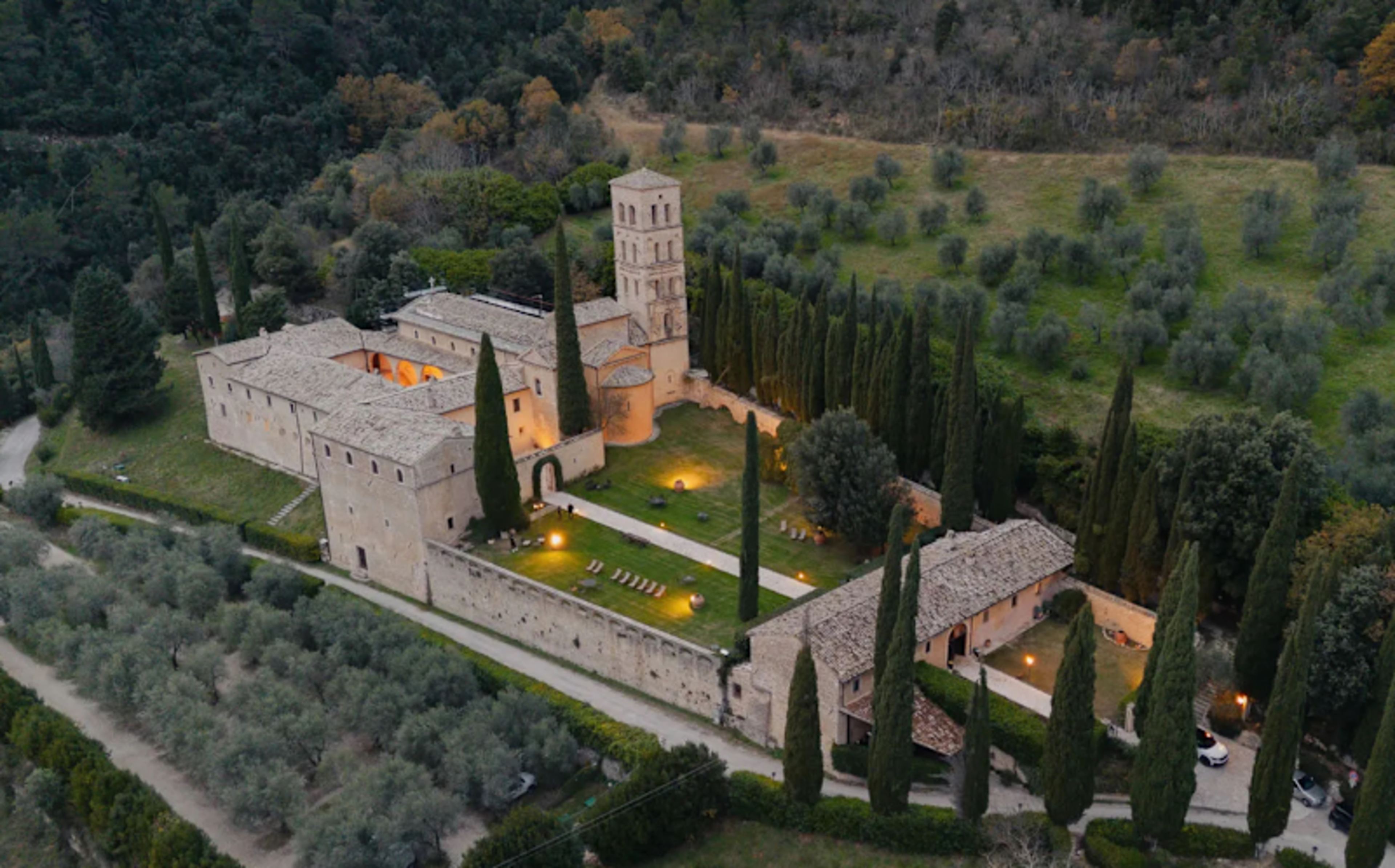 8-Day Umbria Road Trip: Rome, Orvieto and the Hill Towns
