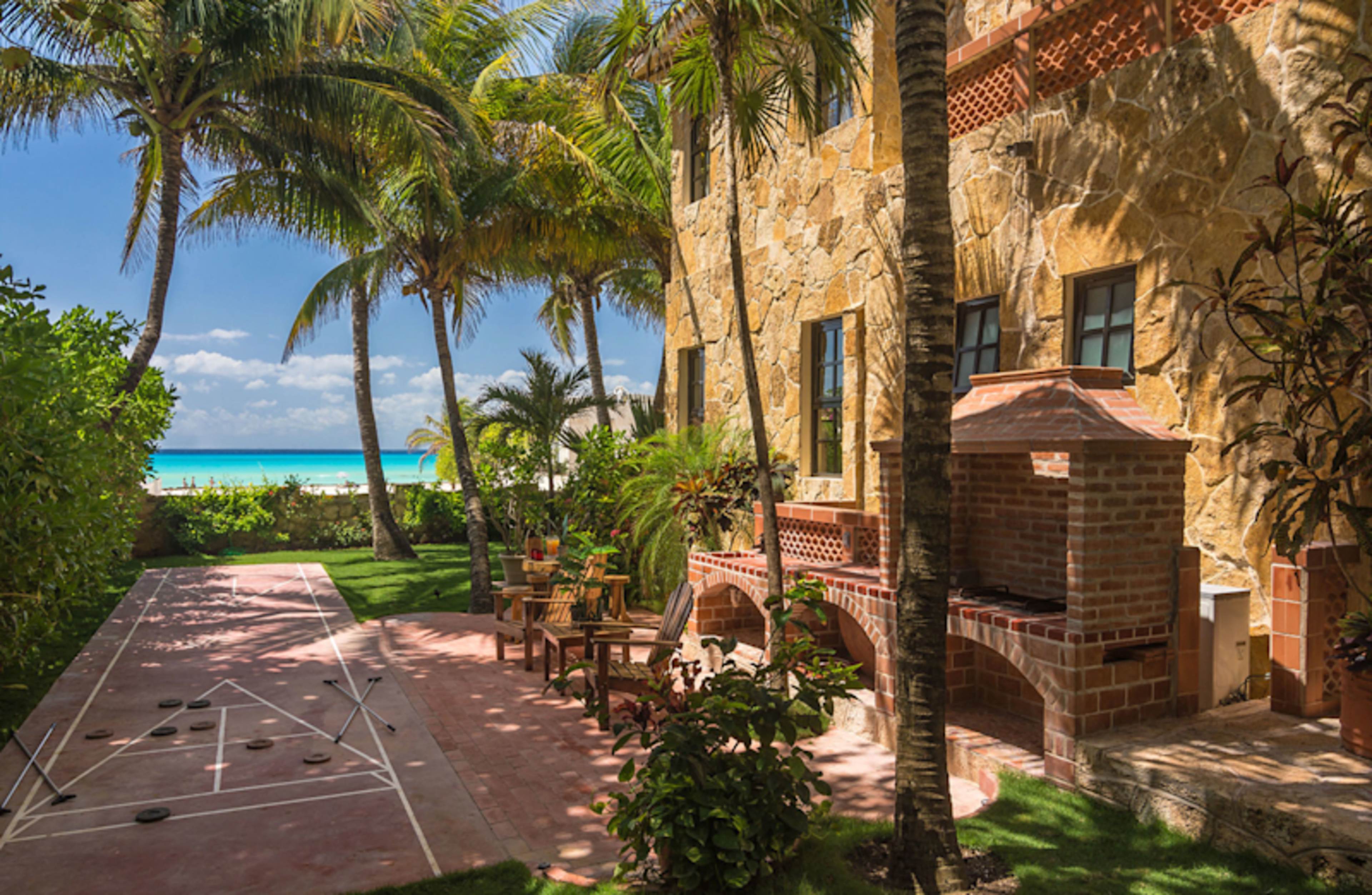 Mayan Splendor: An Exclusive Villa Experience in Playa del Carmen